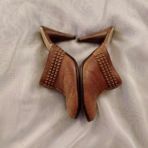 Bernardo Studded Shearling Mule Clogs - Picture 3 of 5